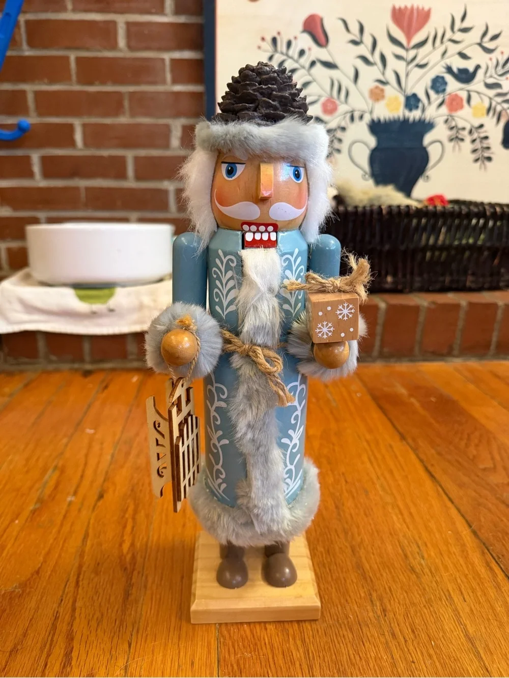 N/A festive nutcracker
